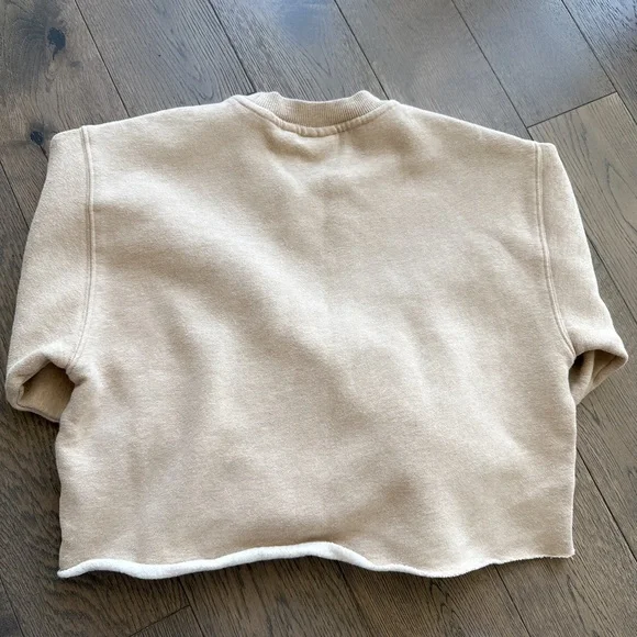 🤍Aritzia Tna Cozy Fleece Cropped Sweatshirt Beige XS - Picture 3 of 4